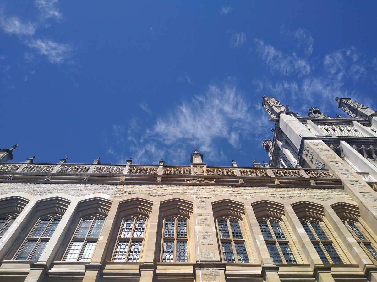 KatCiemiegaArt's tweet photo. Beautiful London.
#maughanlibrary #london https://t.co/GthJEyh0hW