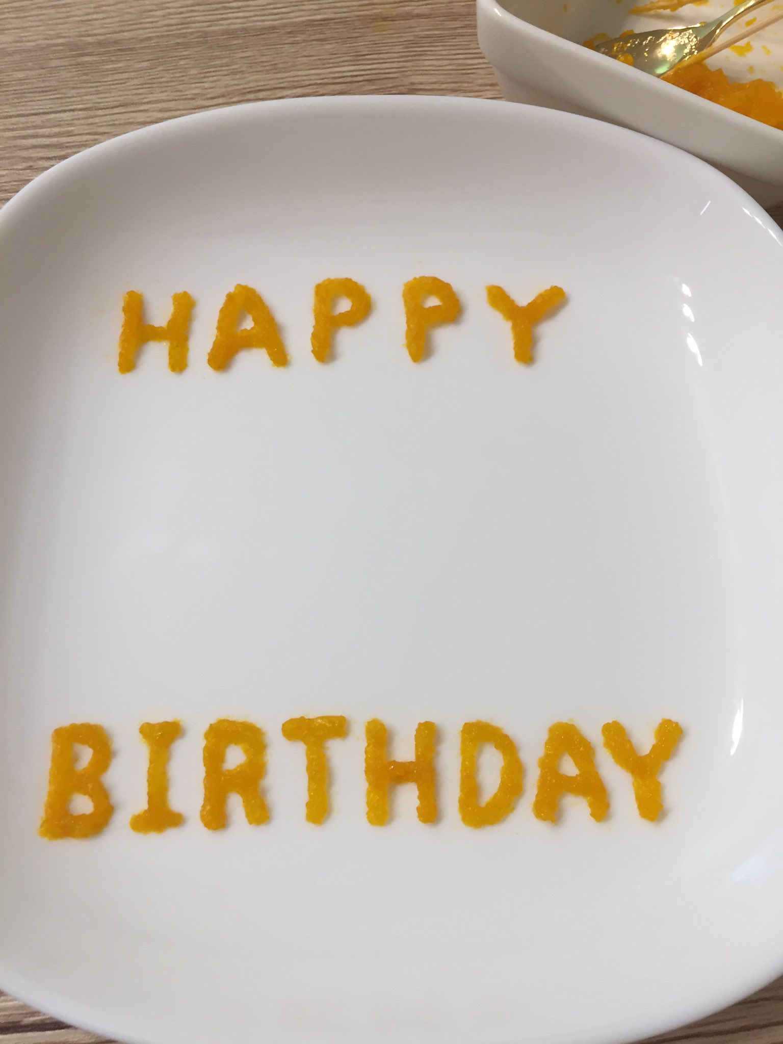 宛名違うよ小雪様 2y 2m どこのハーフバースデー離乳食レシピも 文字はスプーンと爪楊枝で書きましょう ってあって いやいや 絶対無理やん 書けるわけがない 書き方から教えてくださいまじで と思ってたんだけど書けた 不器用だしお菓子作りも殆ど