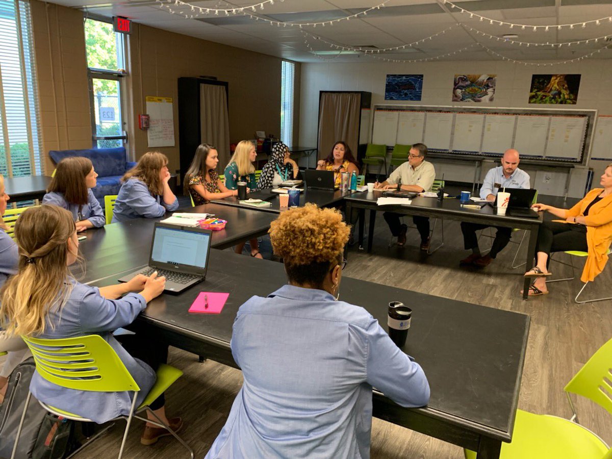 PrincipalDrK's tweet photo. Great CCSD math POC collaboration w/ @SandersES1 3rd grade teachers!! @CobbMathDept @RLattizori #bsieaglepride #happyatbsi #lovetoleadhere https://t.co/eEVLK6Mbkb