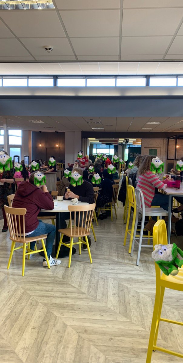 EllieRainsley's tweet photo. did you know the cafeteria offers a vegetarian menu with multiple vegan options to cater for every student and all you fussy eaters! #5aday #teamrebecca #10thingsLTU https://t.co/xhNuQYTUtl