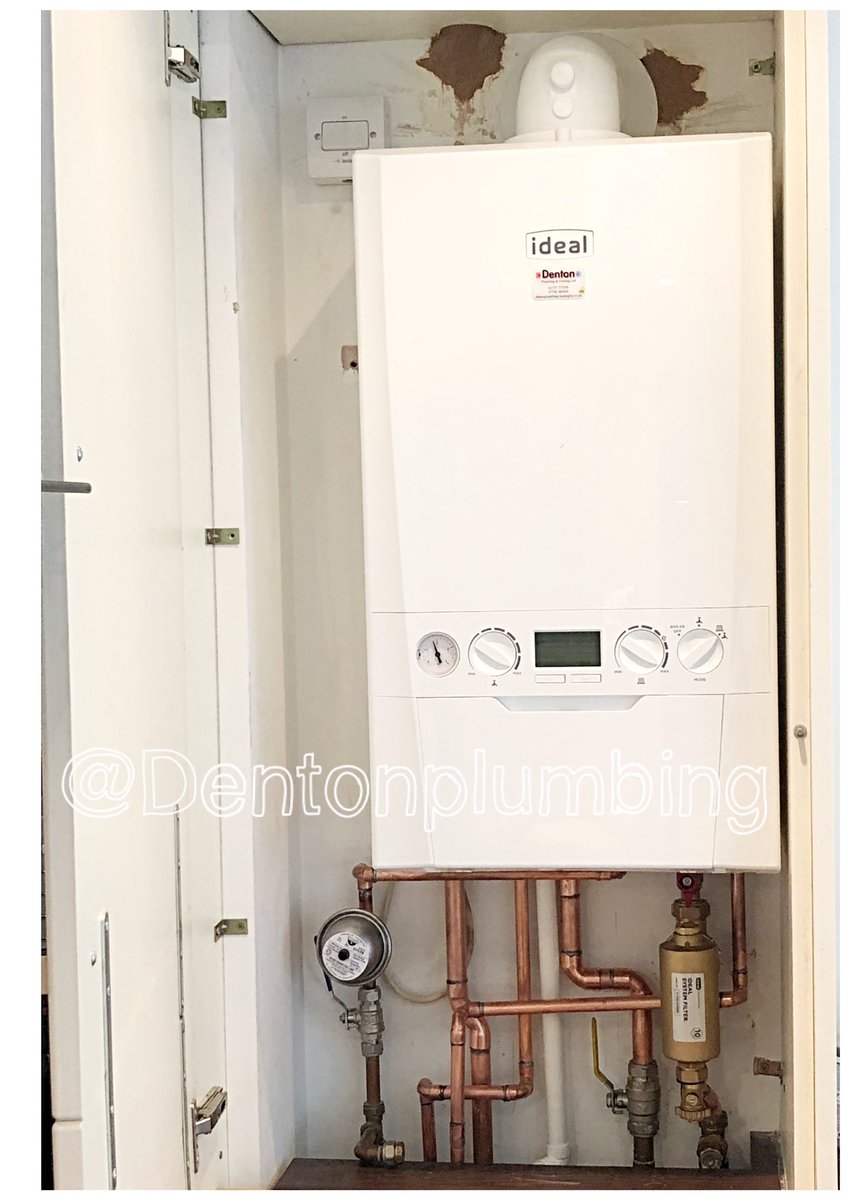 👨🏻‍🔧Combi boiler replacement - 
Removed Keston 🚮
Installed @IdealBoilers Logic + Max 35 combi
 🌟10yr parts and labour warranty🌟#ideal #boiler #heating #surrey #dentonplumbing #maxaccredited