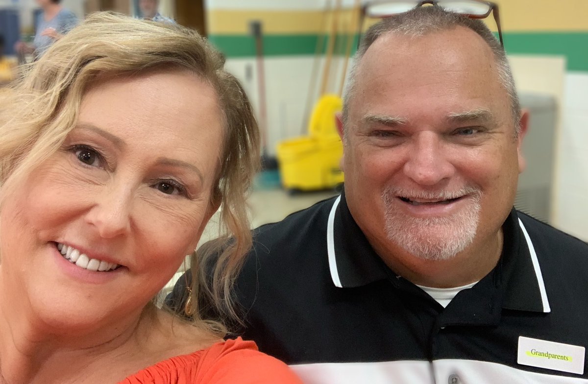 RonnaRGarrett's tweet photo. Grandparent’s Day with Olivia Grace @HowardHallElem What a great school, program and wonderful treat to be able to attend! #OliviaGrace https://t.co/ukWs2DE8PB