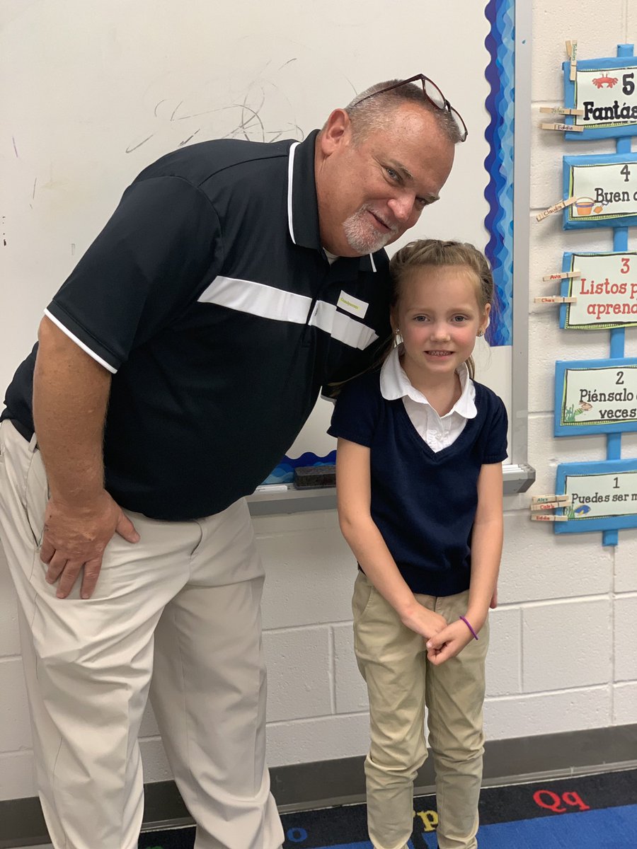 RonnaRGarrett's tweet photo. Grandparent’s Day with Olivia Grace @HowardHallElem What a great school, program and wonderful treat to be able to attend! #OliviaGrace https://t.co/ukWs2DE8PB