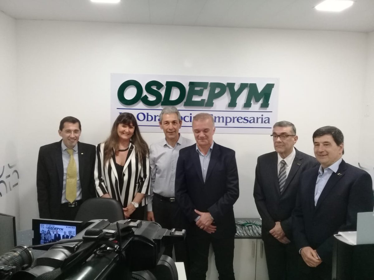 CEMISIONES's tweet photo. En el día de ayer participamos de la apertura de la nueva sucursal de @Osdepym en @OberaCRIPCO demostrando así que la Obra Social día a día crece y se expande a lo largo del país demostrando el federalismo que representan! @AleHaene @gerardodbeltran @camielniczuk @MayorcaRicardo https://t.co/NQxLzsVr84