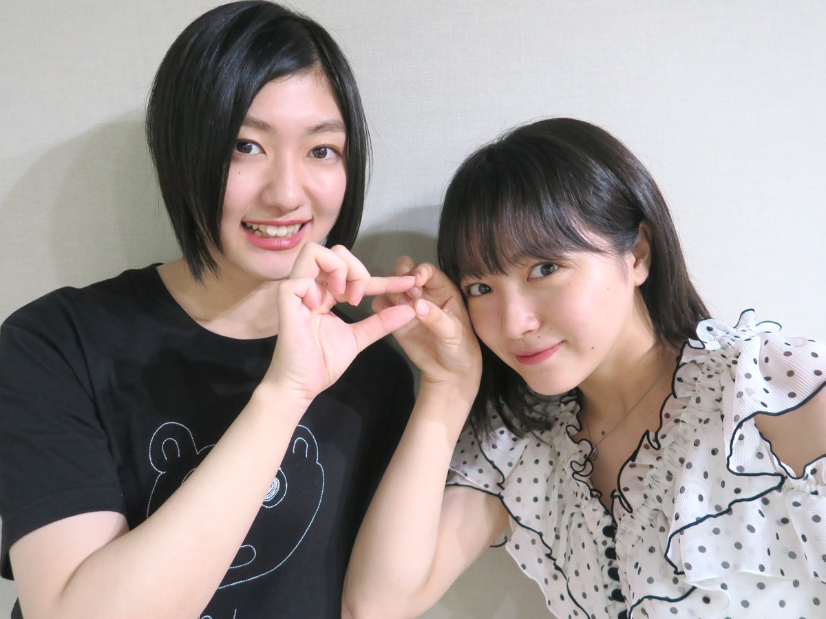 RJUP_Official's tweet photo. 今週もお聴きいただき、ありがとうございました🌈🌈
番組の最後にいきなり驚かせてしまって、ごめんなさい😥
来週はぜひ皆さん聴いてくださいね🔜🦐

番組に登場の“トマティー”とは？を考えて、
番組の余韻を表現してみました💖

#エビ中 #ebichu #realtfm #リアル頑張ってる途中 #小林歌穂 #中山莉子 https://t.co/bi9f5716NO