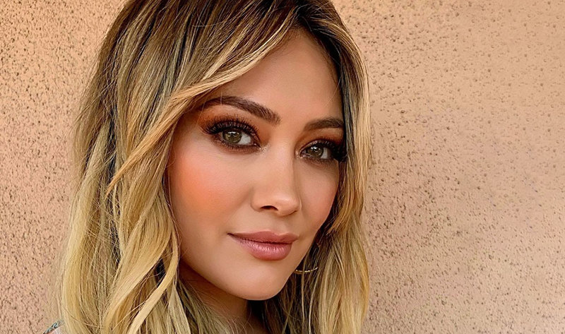 Hilary Duff launches #vegan #makeup kit! 💄
The actress partners with #beauty brand <a href="/nudestix/">Nudestix</a> to release a vegan collection of eye pencils, highlighters, and multipurpose lip and cheek balms. Thanks, <a href="/HilaryDuff/">Hilary Duff</a>!
Via <a href="/VegNews/">VegNews</a> >> vegnews.com/2019/9/hilary-…