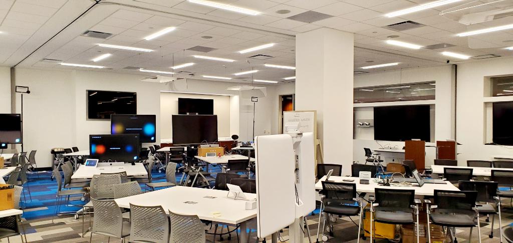 Calm before the storm! About to kick off Day1 of the Cisco Cognitive Workplace Transformation Summit &amp; Hackathon. We are bringing together geniuses from all over to develop some truly amazing solutions. Stay tuned for live coverage! #cisco #cognitiveworkplacetransformation