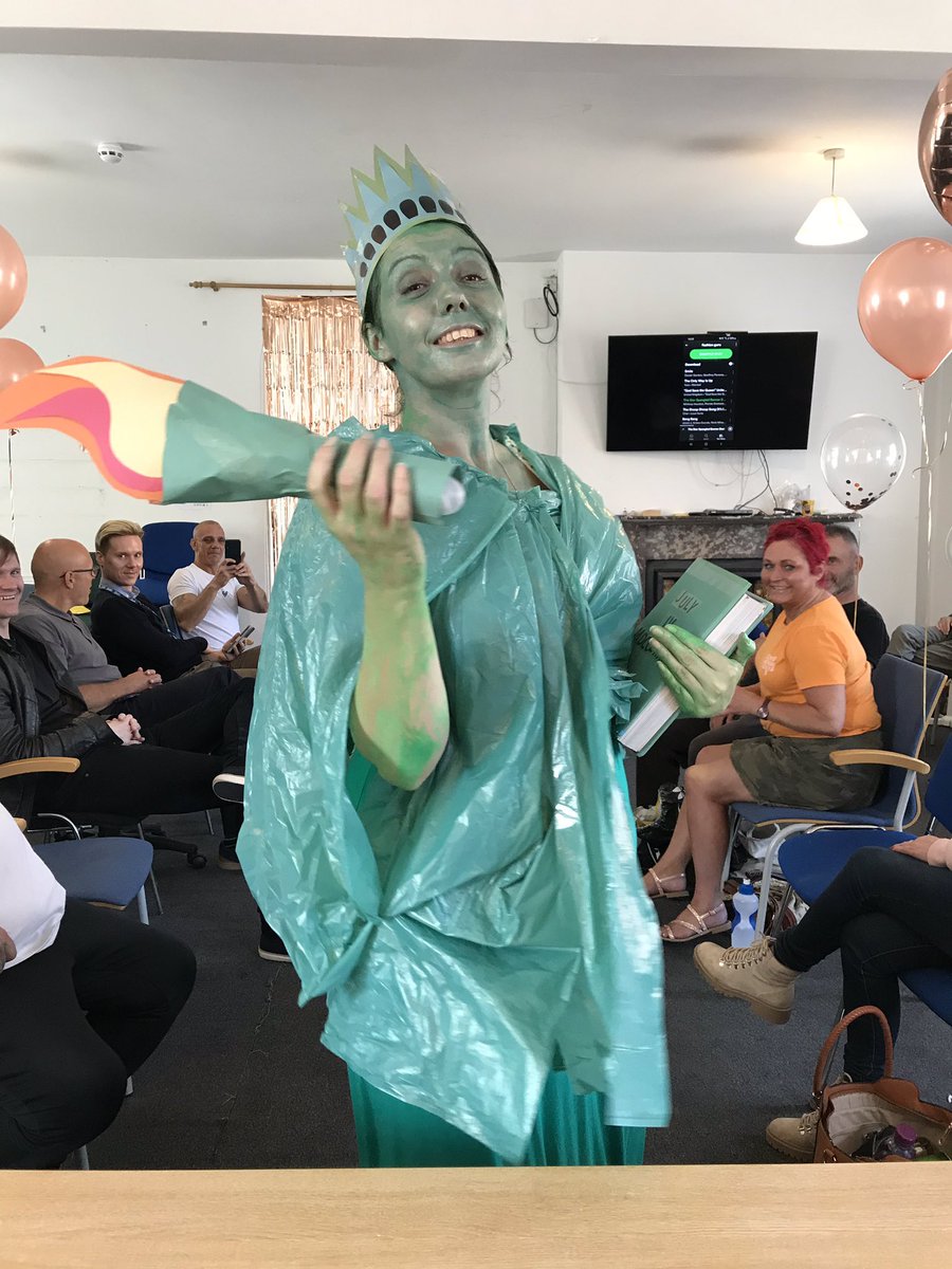 Recovery month fun with fashion guru <a href="/StokeRecovery/">Stoke Recovery</a> #recoverymonth <a href="/SoTCDAS/">Stoke-on-Trent CDAS</a>