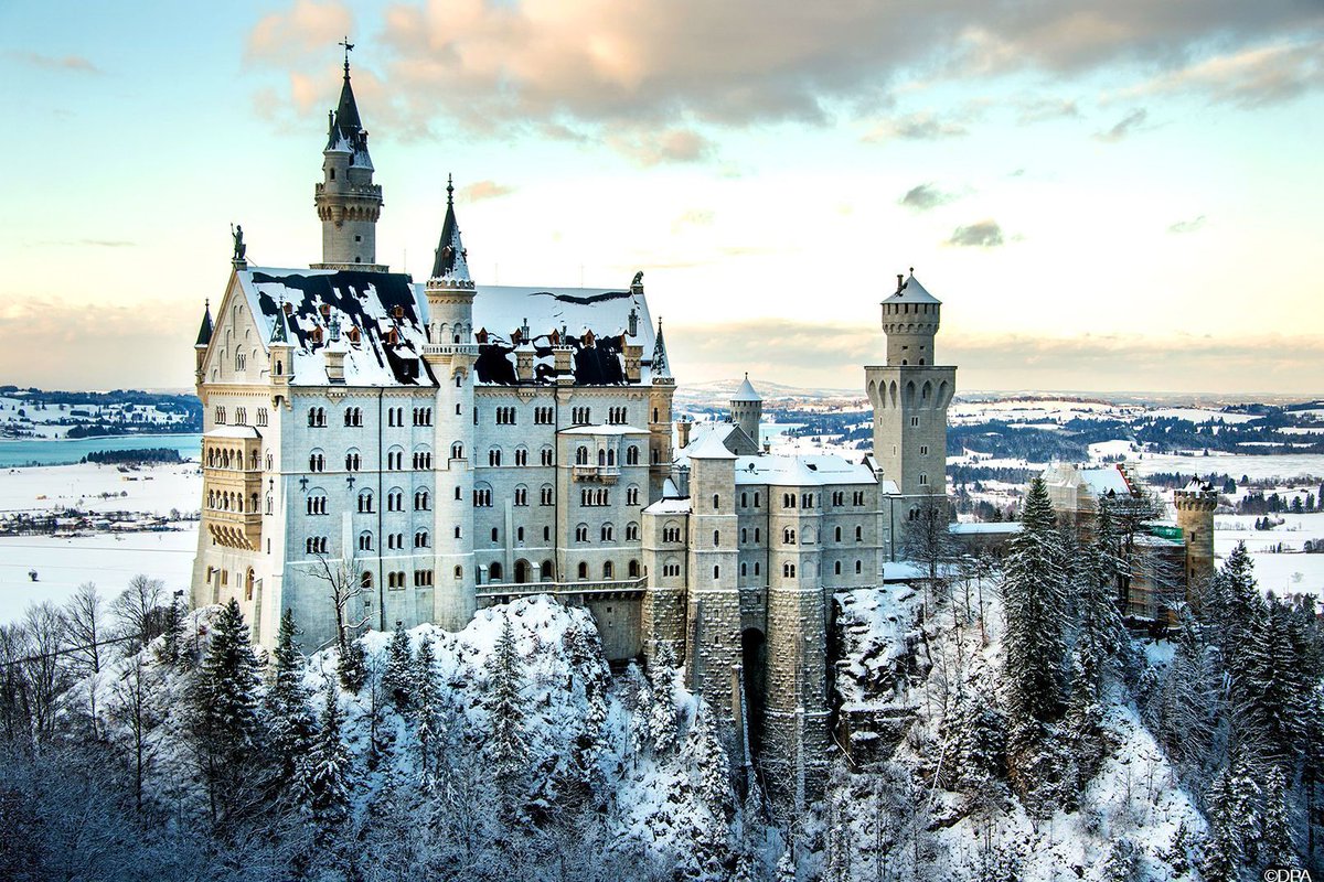 Schloss Neuschwanstein is Germany's most famous castle. Built in the Bavarian hillside in the late 1800s, it was the inspiration for Walt Disney’s castle. The site is known worldwide for its magical appearance, bringing in over 1,300,000 tourists per year.
#TravelTuesday