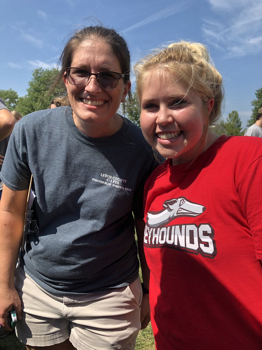 earthtorachel's tweet photo. Having a blast at Bradford today! #TeachAg #MizzouAEL #WeLoveAgTeachers @AgEdAmbassadors https://t.co/yXRmewGsbI