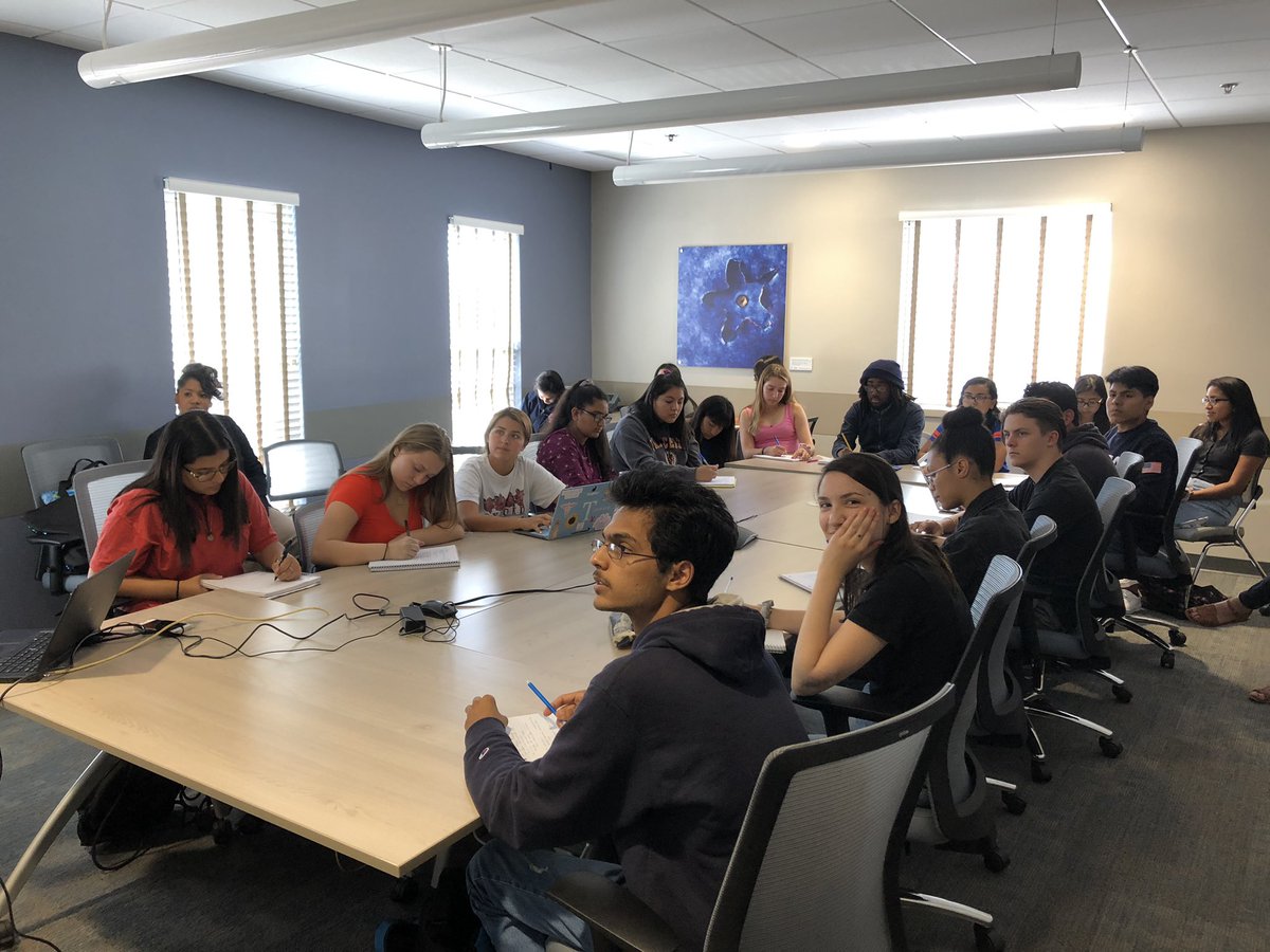 OHSFHCL's tweet photo. Our first “Clinical Tuesday” at #OpenDoor. Thanks, Sara Hodgdon, for teaching us about Federally Qualified Health Centers and the amazing services provided at Open Door!  @OHSFHCL @OHSPrincipal3 @OssiningSchools @OssiningSup #championsforstudents #whateverittakes https://t.co/GpziTyuRMr