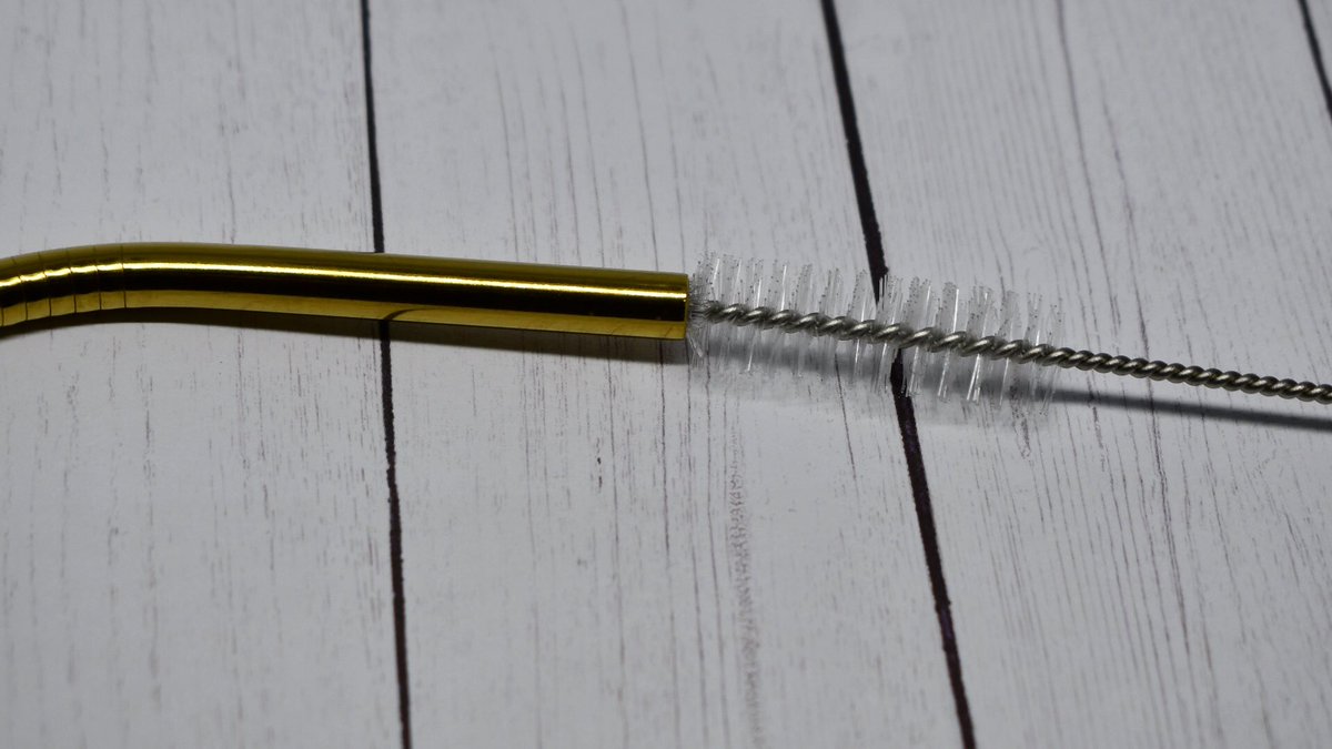 PremiumStraws's tweet photo. While our Premium Metal Straws are dishwasher safe, we recommend cleaning them with the cleaning brush that’s included in each pack to ensure they are properly cleaned 🧽 🧼 https://t.co/iBOMkMRZDw
