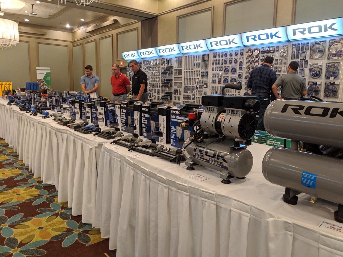 holland_imports's tweet photo. We are up and running at our Montreal Show! Come meet our team, see our new products and save on hardware and contractor essentials! #showroomsale #ROKtools #SHOPROtools https://t.co/aVCSIUbaDm