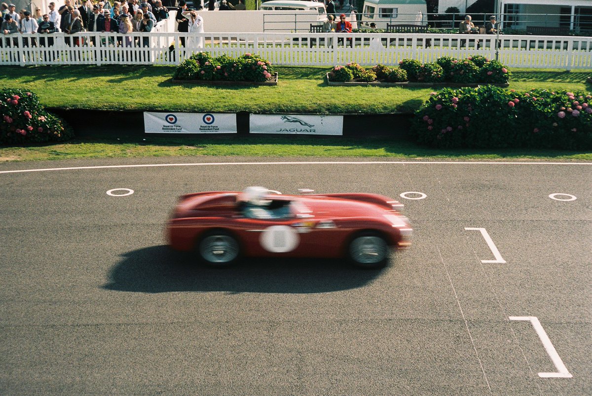 There's still time to grab one of the last few tickets for my 2-day Leica / Kodak advanced film workshop in London (this Saturday and the next).

Bring your own camera or borrow a Leica — film provided by Kodak, dev/scan and contact sheets by <a href="/Bayeux1066/">Bayeux</a>

leicastore-uk.co.uk/collections/ak…