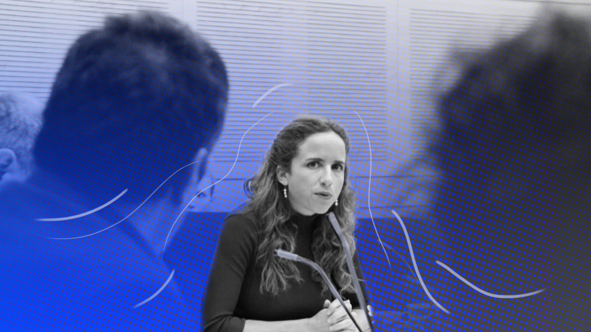 De boegbeelden van de sociale protesten van 2011 in Israël, zoals Stav Shaffir, mengen zich nu in de politiek. Gaan deze jonge politici verandering afdwingen bij de verkiezingen vandaag, in #Israël? 

Een kijkje in hoe het sociale verzet ooit begon: bit.ly/naderevolutietl