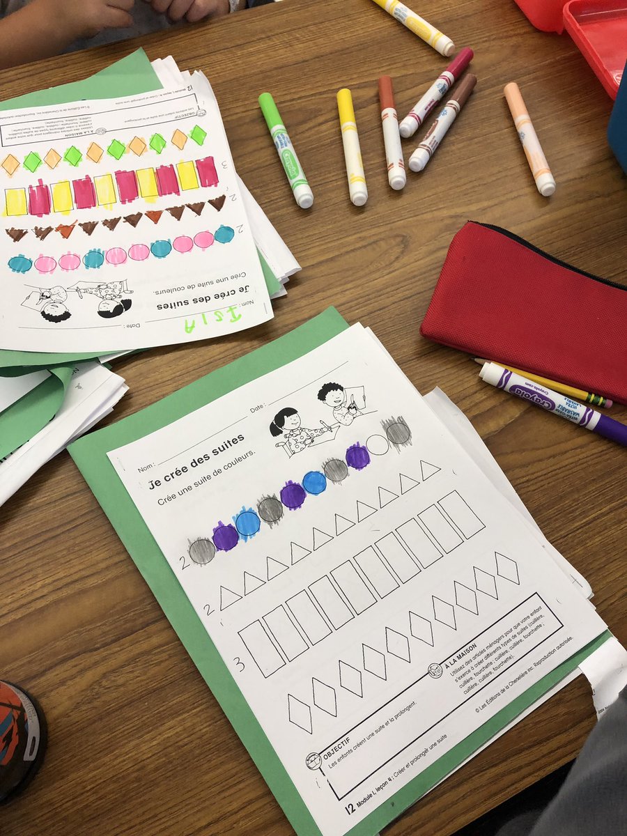 MmeAdamson's tweet image. We followed up with our activity and we needed to show Mme our régularité by circling it. We continued creating pompom patterns in guided math. @LimestoneDSB @AVPS_LDSB #patternfun