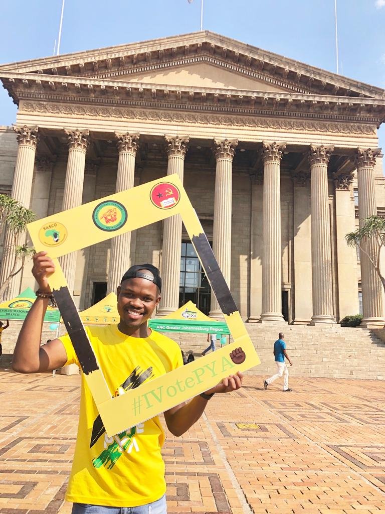 FreedomTsotetsi's tweet photo. This is how we are voting tomorrow @WitsUniversity!!
#sbwlPYA
#VOTEPYA
#PYA4SRC
#PYALEADS
@MakhanyaMathews @nomifoli @SetaiKeneuwe @SASCO_Wits @WitsPYA @sascowits_educ @KatieMorgets @ThembaMathibe @vowfm @WitsVuvuzela @GautengANC @SASCO_Gauteng https://t.co/o7VpEOtKRw