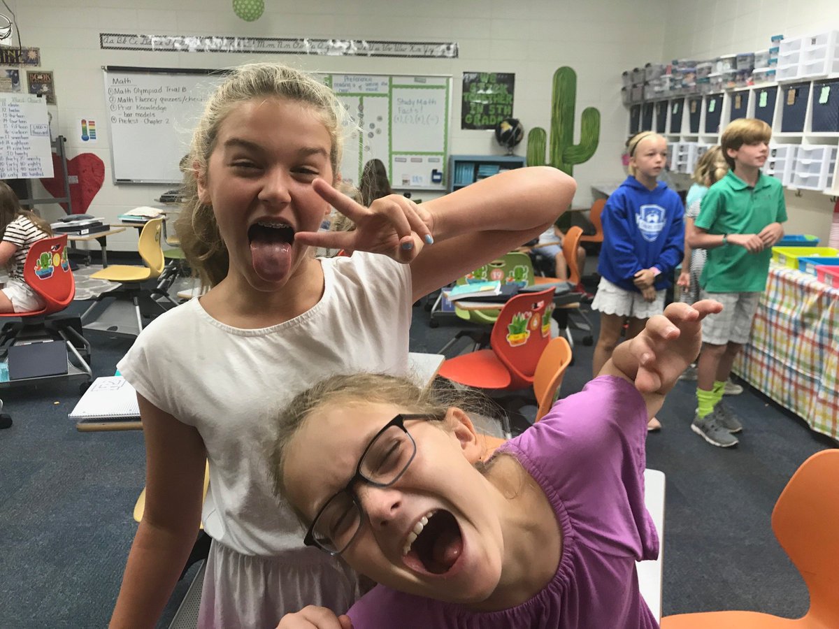 MrsAdamsclass3's tweet photo. Some candid pictures from our morning break! https://t.co/PWMhz6TKXn