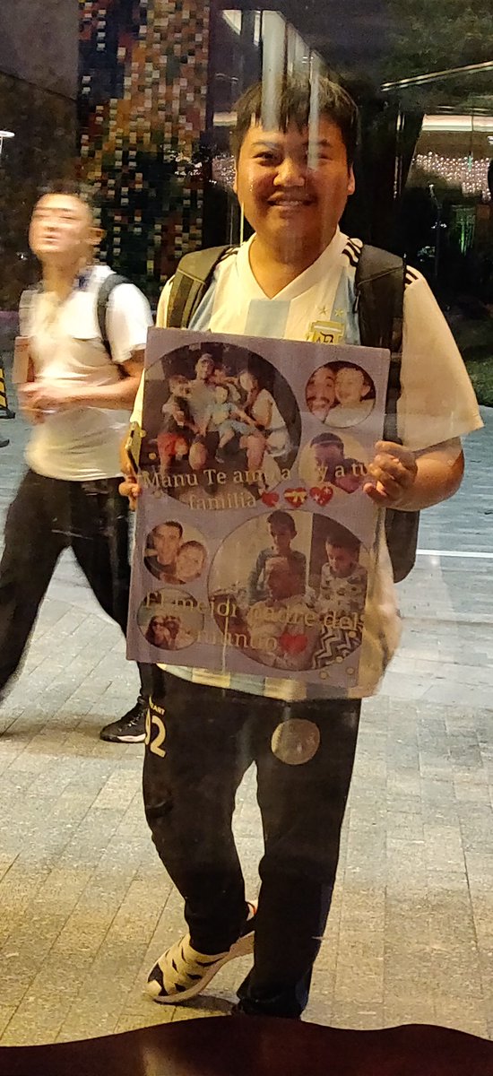 dhpdhp007's tweet photo. @manuginobili tu fan te está esperando!!! https://t.co/vBuLIHnc6i