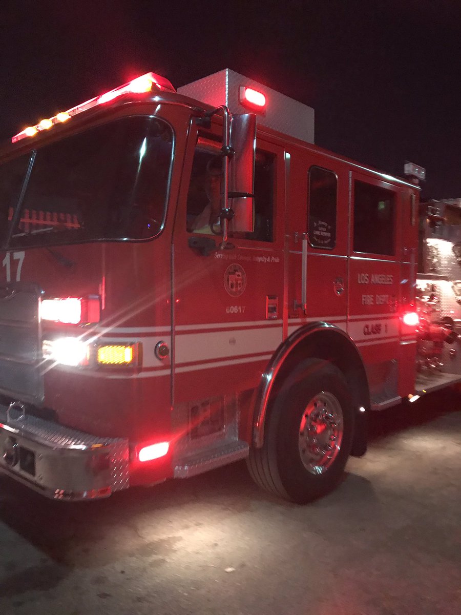 SFACdtla's tweet photo. Thank you @LAFD 🚒 Station 17 for coming out and making sure our building was free of fire danger Saturday night. We are truly grateful for the safety advice you gave us and to have you as our neighbors👨‍🚒close by. We must bring you some fresh baked cookies sometime soon🍪🙏😊🎨 https://t.co/BdE6b701mY