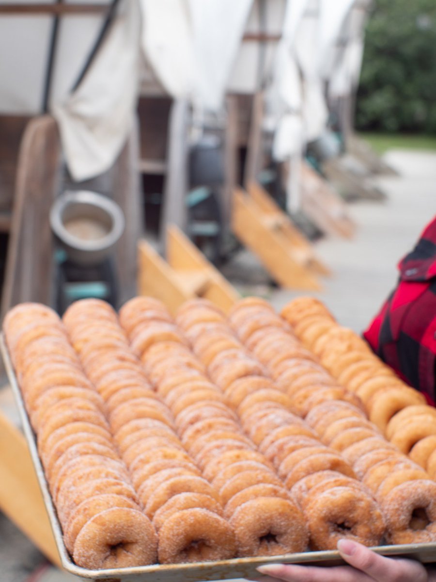 CaribouCrossing's tweet photo. The end of the summer is getting close, Come on down and have a morning treat at our Cafe! Enjoy our freshly made donuts and a barista coffee with Bean North Coffee Roasting Co. Ltd.  espresso beans. 

#coldmorning #hotcoffee #cappucino  #coffee #donuts #sugarrush #espresso https://t.co/eiqkanBclV
