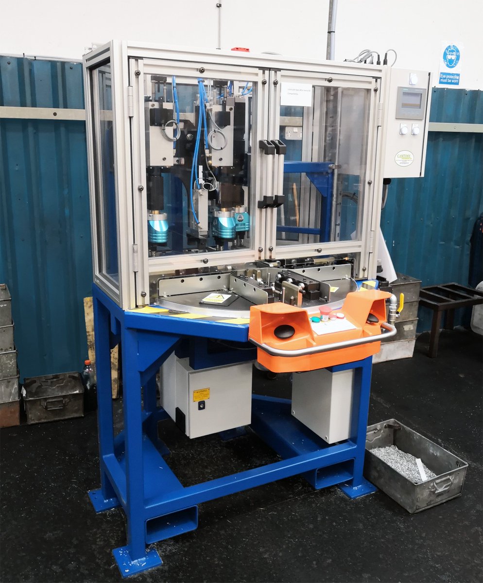 MDL1930's tweet photo. Great to see our new drilling &amp; tapping machine extending our capabilities, reducing labour &amp; improving safety.

It represents a significant investment, commitment to UK manufacturing &amp; the opportunity to work with local manufacturers. 

#diecasting #madeinbritain #blackcountry https://t.co/v9khL7bfYF