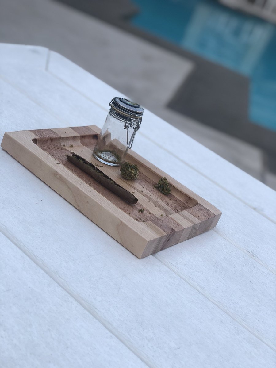 Excited to share the latest addition to my #etsy shop: Rolling tray etsy.me/31tfLnz #weddings #bachelorparty #classic #ashtray #rollingtray #weed #weedtray #customroilingtray #woodtray