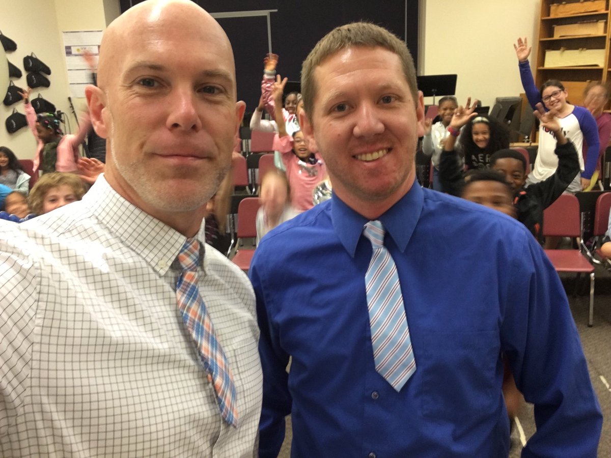 MMS_CSDA's tweet image. Mr. Stone and Mr. Powell love #tinytietuesday