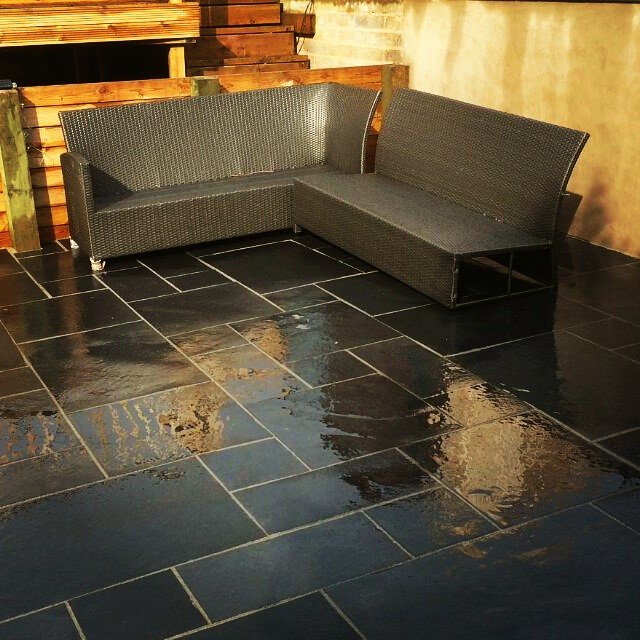 vsltduk's tweet photo. We now stock Machine Cut Black Limestone in 900x600mm, 600x600mm, and Project Sizes! From £21 per sqm. Shop now: https://t.co/lyrhgGTD8v https://t.co/th01cU8eCn
