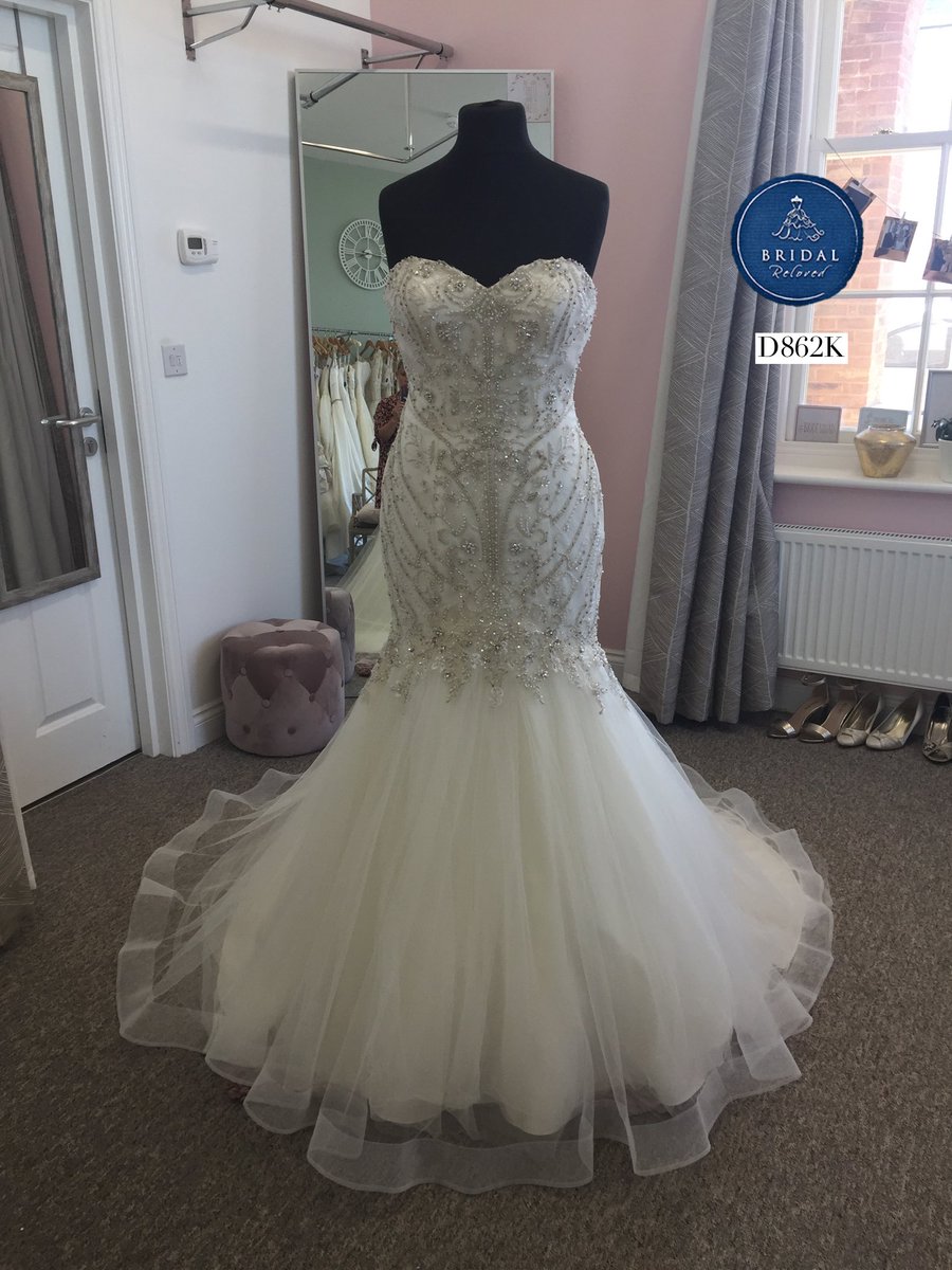 BridalrelovedSt's tweet photo. Sparkly!!✨💖💐#sparklydress #gorgeous #fishtail #beaded #embellishment #spectacularsparkle #sparkly #weddingdress #bridalreloved #bridalreloveddorchester https://t.co/R2vS1aY71U