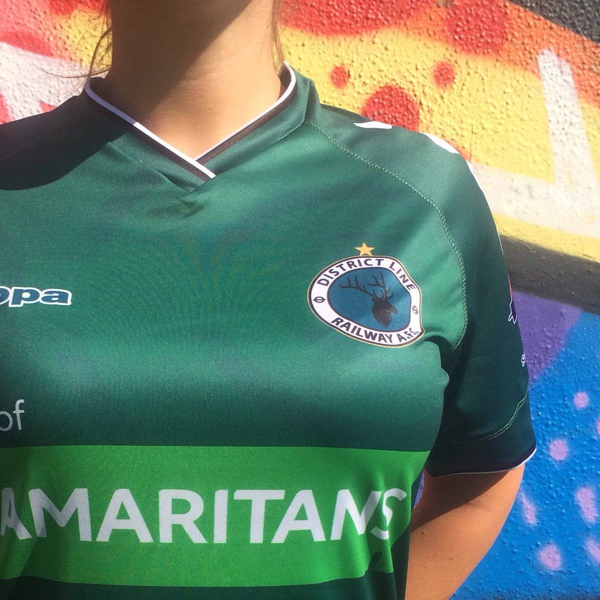 #DistrictKit 🦌

<a href="/DistrictLineAFC/">District Line Railway AFC</a> new home kit 19/20.

Bottle green with a faint London Underground roundel on the chest. 
Sponsored by <a href="/samaritans/">Samaritans</a> 
Featuring #Lifesaver on one sleeve and remembering 
Leon ✊ on the other.

Designed by <a href="/venessdesigns/">Jack Veness</a> 
Made by <a href="/KappaTeamwearUK/">Kappa UK & Ireland</a>