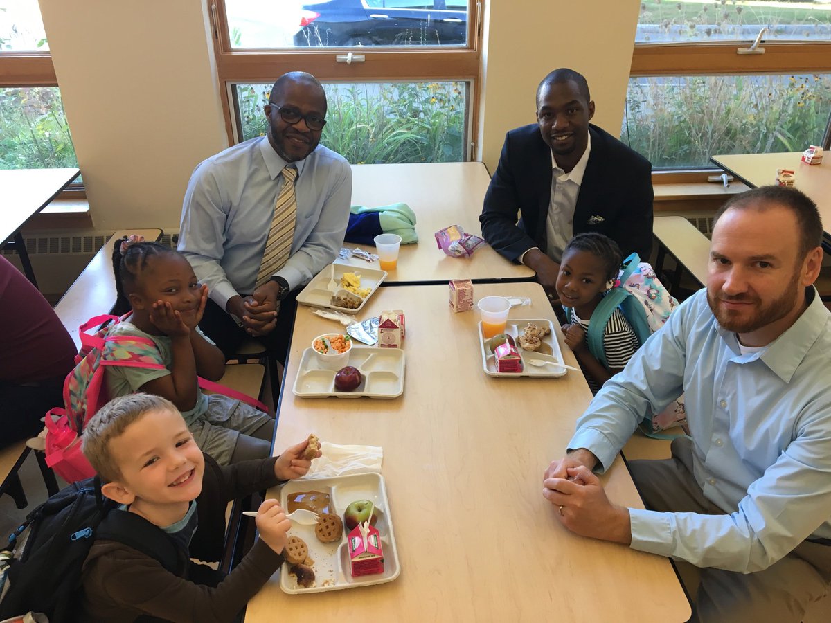 MMS_CSDA's tweet image. Wow!! No doubt an attendance record breaking MMS event.  Thank you to all who attended/ volunteered and to the MCC for their continuous support.  More
Pics coming soon.