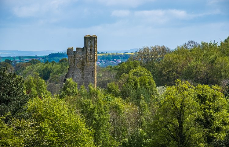 RichardHiston's tweet photo. Helmsley Castle - North Yorkshire UK 2019
© Richard Histon
https://t.co/xyF6NBJKDM

#helmsley #duncombe #castles #landscapephotography #landscape #Landscapes #landscapehunter #rural #Forestry #forests #heritageday2019 #heritage #HeritageDay #architecture #history https://t.co/DhI3S5TlDz