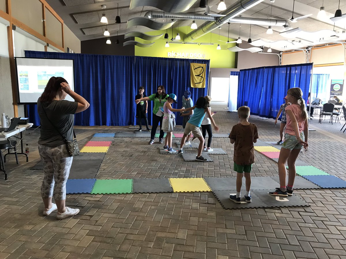 MmeDebbieDuncan's tweet photo. Life size board game learning about how weather impacts farming @aitcmb @varennesLRSD #amazingag https://t.co/c7QoiornVs