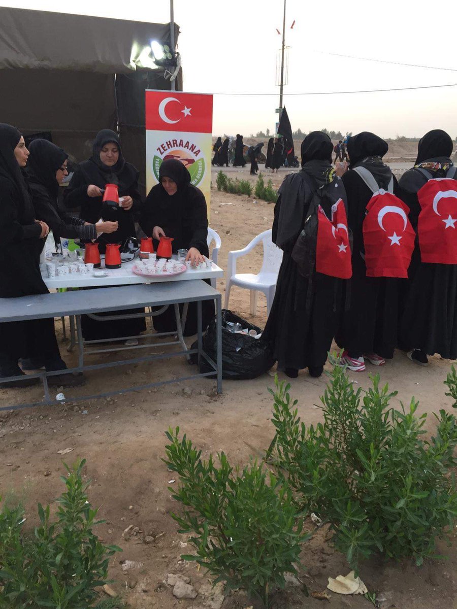 ZehraAnaDernegi's tweet photo. Zehra Ana Yardımlaşma ve Dayanışma Derneği adına, ilk olarak geçtiğimiz yıl Erbain ziyaretçileri için hizmet çadırımızda görev yapmıştık.

Bu sene Zeynebiye ortaklığı ile daha büyük bir noktada 202 numaralı çadırda Ehlibeyt aşıklarına hizmet vereceğiz. 

Bağışlarınızı bekliyoruz. https://t.co/Qo4XsMaOX3