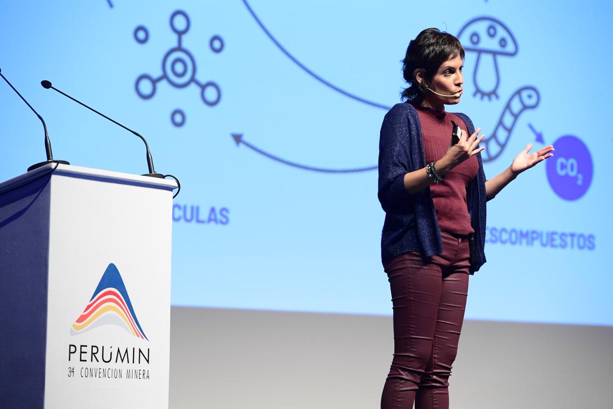 IIMPOficial's tweet image. La experta en tecnología e innovación, Maite Vizcarra, pidió que se aproveche la tecnología, no solo como un conjunto de instrumentos o temas protocolares, sino como un conocimiento sofisticado que acelere el desarrollo de las comunidades y las empresas.
#CumbreMinera #Perumin34