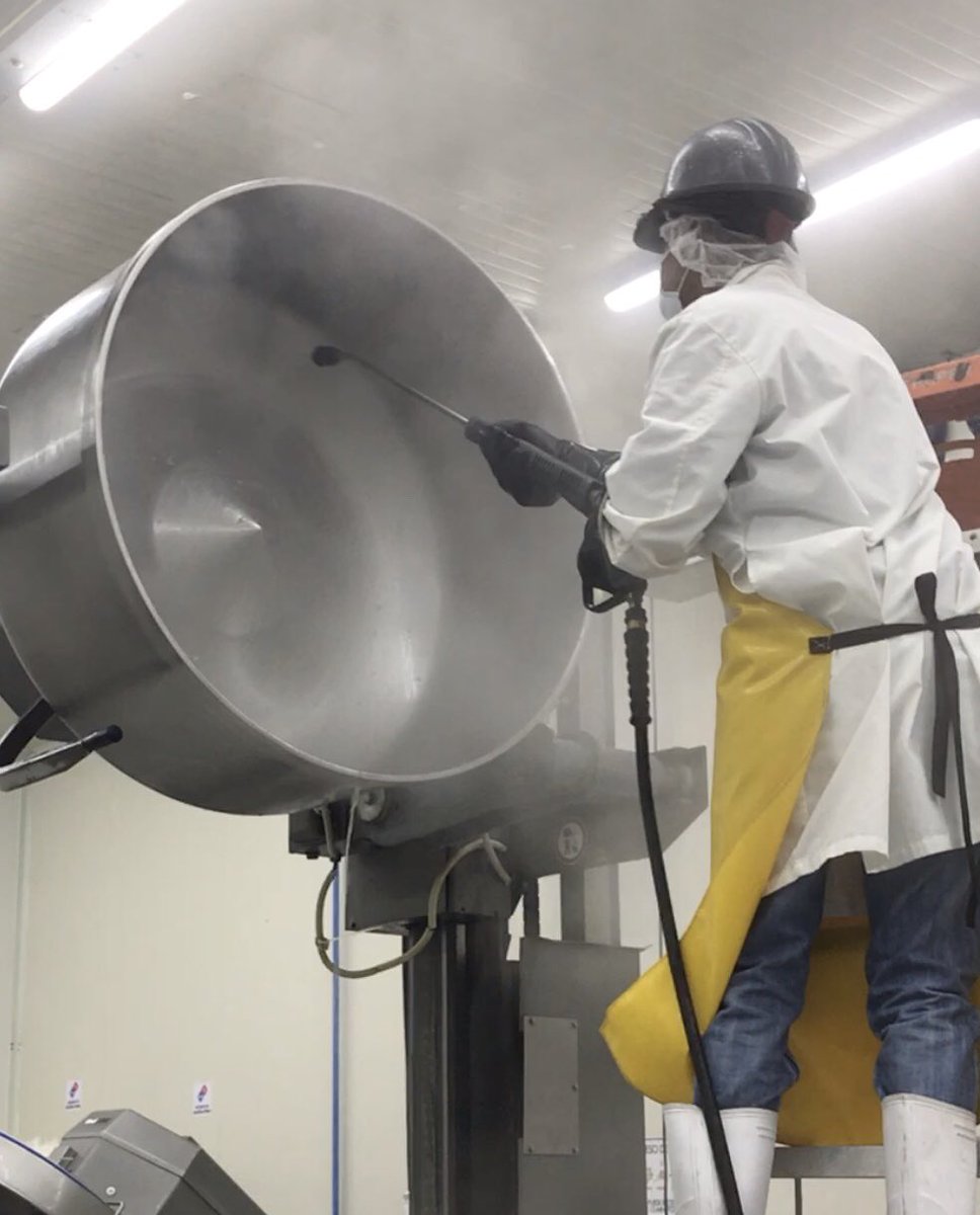 SanitechGua's tweet photo. La maquinaria y equipo de la industria de alimentos puede lavarse y sanitizarse con vapor húmedo presurizado, sin químicos. Nos vemos en International Pack Expo 2019, Las Vegas, Septiembre 23-25, Booth #8227-South Hall, Upper Floor @packexposhow #packexpo2019 #Sanitech https://t.co/ZdlHntPoqx