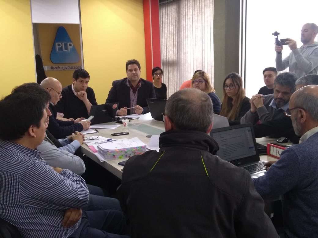 GastonAyalaMPF's tweet photo. #AHORA En comisión de Obras Públicas analizamos diversos proyectos y pedidos de vecinos https://t.co/O3YonAoLgA
