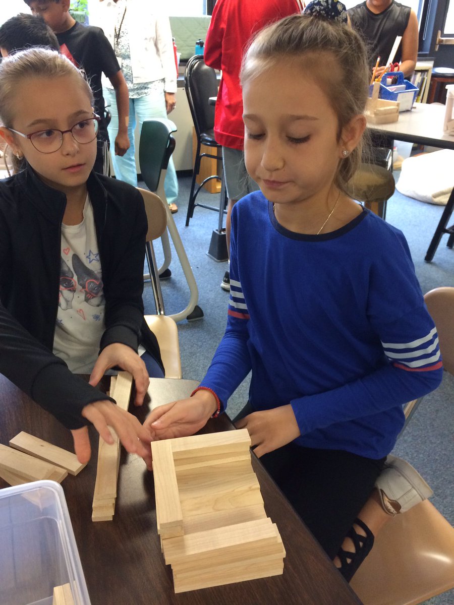 Construction @paulasmeltekop is collaborative and also social-emotional work- one boy : “When I got angry I calmed my body down and kept building. I kept going.” #WeAreD34
#InquiryMindset <a href="/HoffmanHornet/">Hoffman School</a>