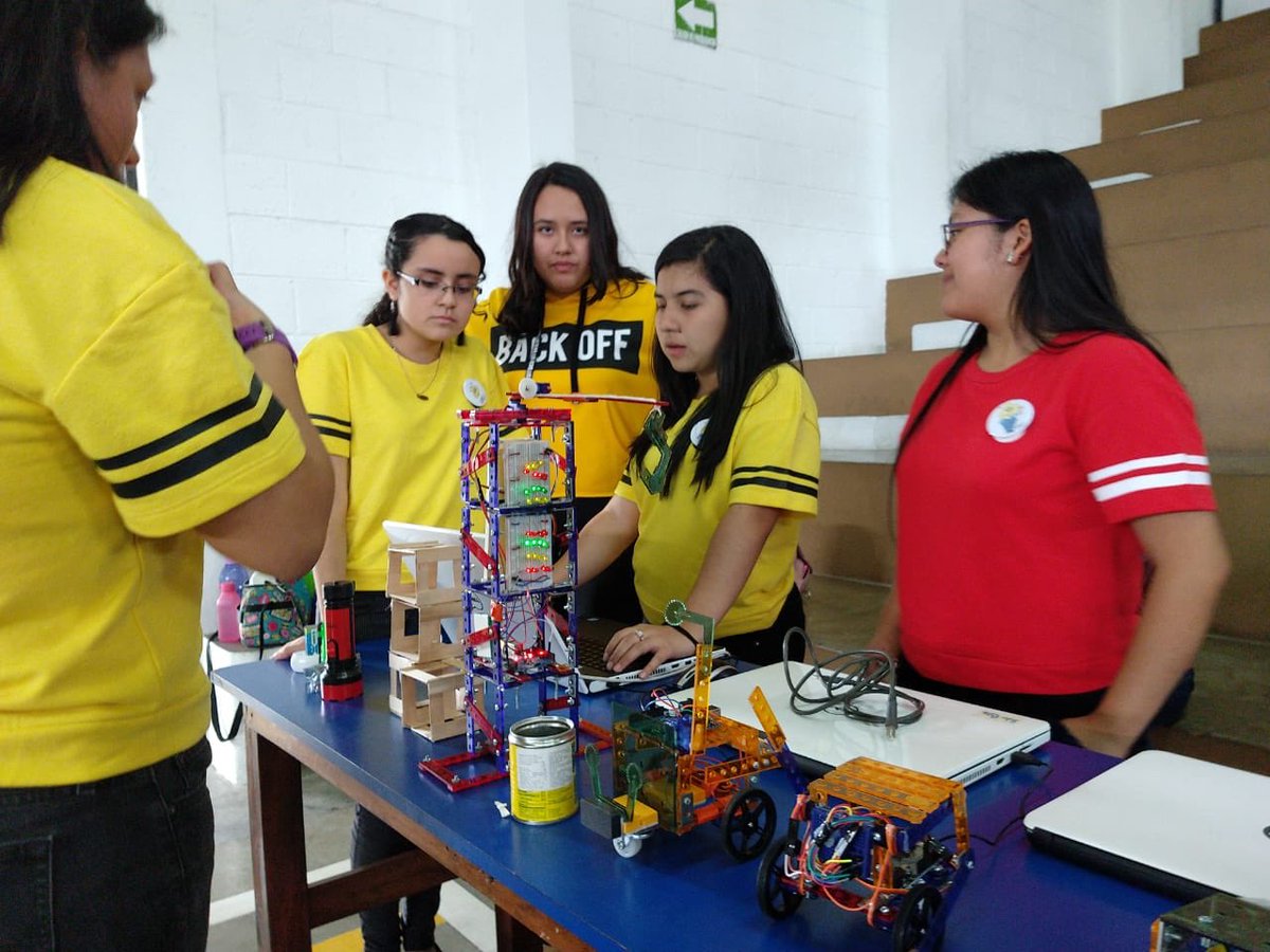 Tercer_TiempoGT's tweet image. Tecnología Adelante
¡Ya iniciaron las primeras  olimpiadas de robótica en Guatemala! #GoRobotics #TecnologiaAdelante
📍 Desde Colegio Nuestra señora de los Ángeles &quot;Santa Elisa&quot;