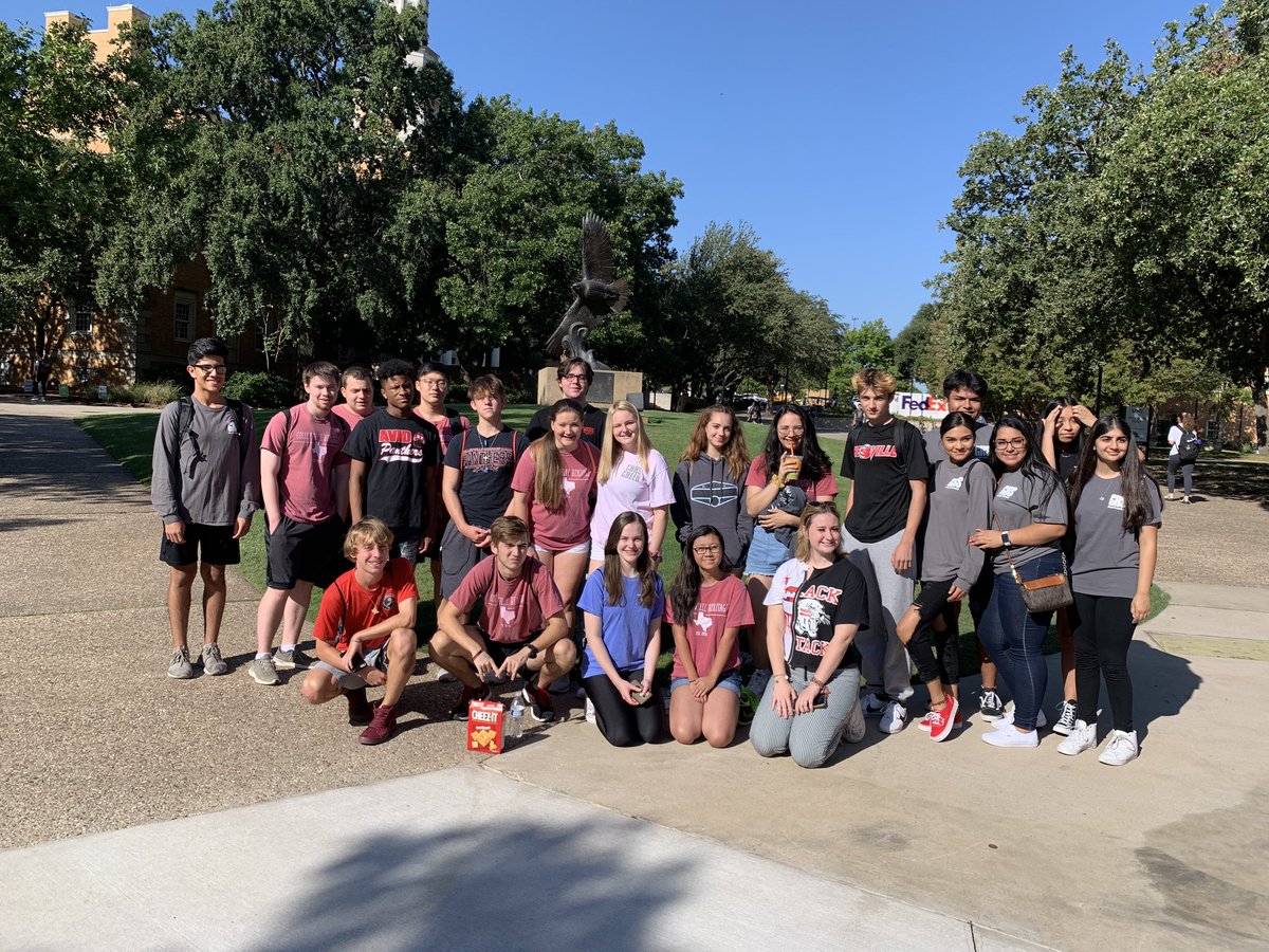 GHS and CHHS AVID Seniors touring @UNTsocial together! @GCISD_Cheyne  @AVID_CHpride #chpantherpride #ghsunity