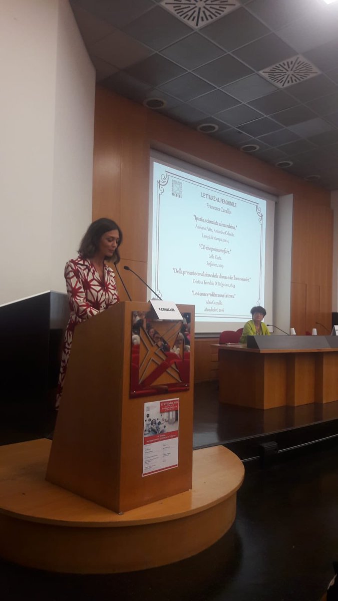 RossellaGuido's tweet image. Francesca Cavallin legge #Ipazia, scienziata alessandrina in “letture al femminile” per il Dipartimento di Medicina e Chirurgia @unimib #womeninscience