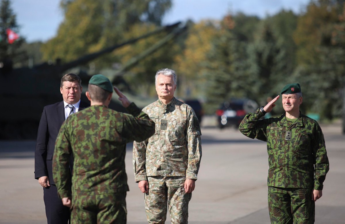 🇱🇹 President <a href="/GitanasNauseda/">Gitanas Nausėda</a> met with #NATO #eFP troops today &amp; thanked eFP contributors 🇩🇪 🇧🇪 🇨🇿 🇳🇱 🇮🇸 🇳🇴 for the participation in the mission vitally important to the Alliance security. He also expressed #Lithuania’s firm commitment to maintain defence expenditures at 2% GDP