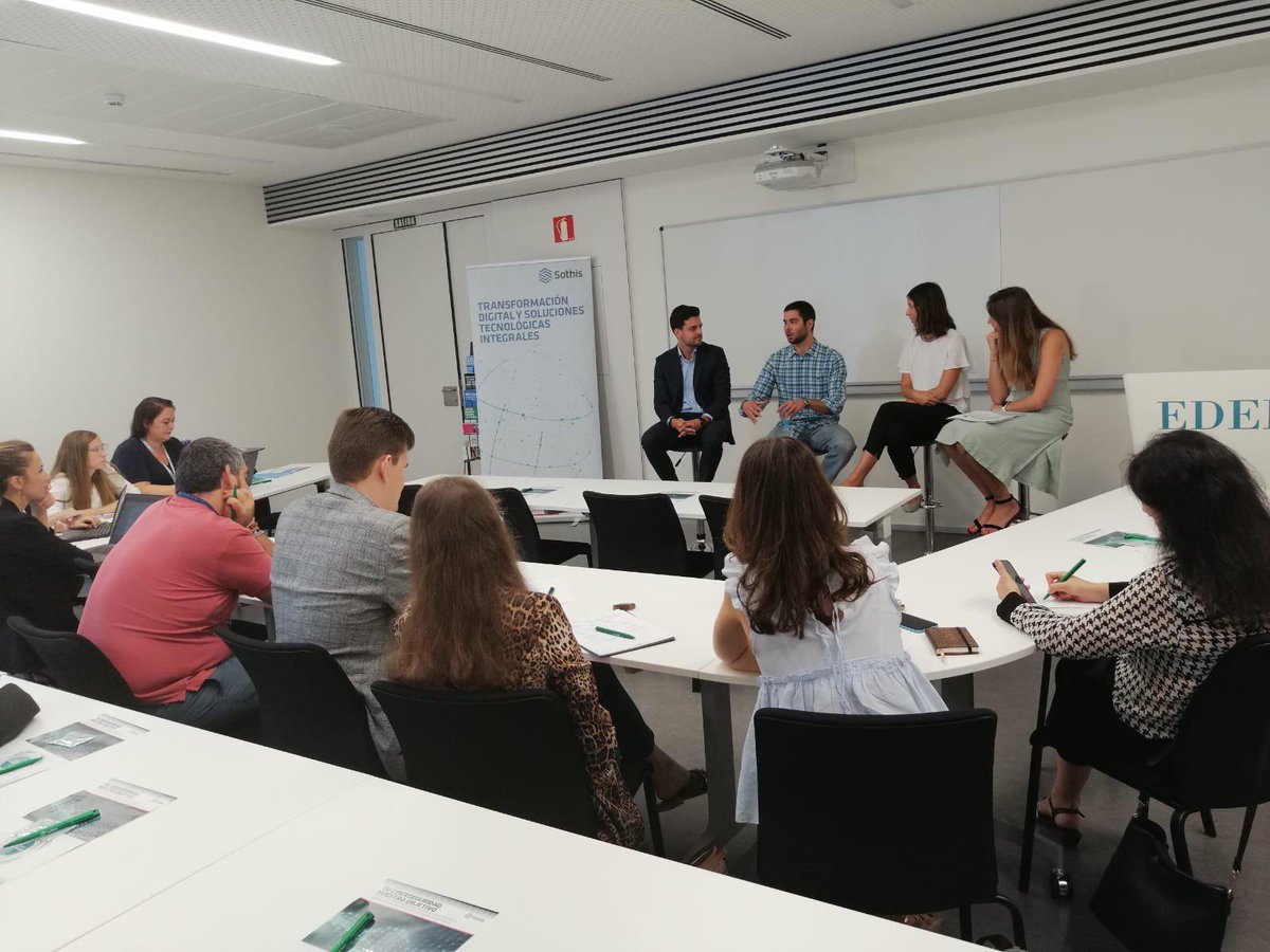 Gran éxito de convocatoria en la jornada #GameofCybeethrones en <a href="/marina_empresas/">Marina de Empresas</a>. Gracias a <a href="/s2grupo/">S2GRUPO</a> a <a href="/sothis/">#SothisNoPara</a> y a Uria Menéndez por esta jornada tan interesante y sobre todo a los asistentes #legalhackers <a href="/LegalHackers/">Legal Hackers</a>