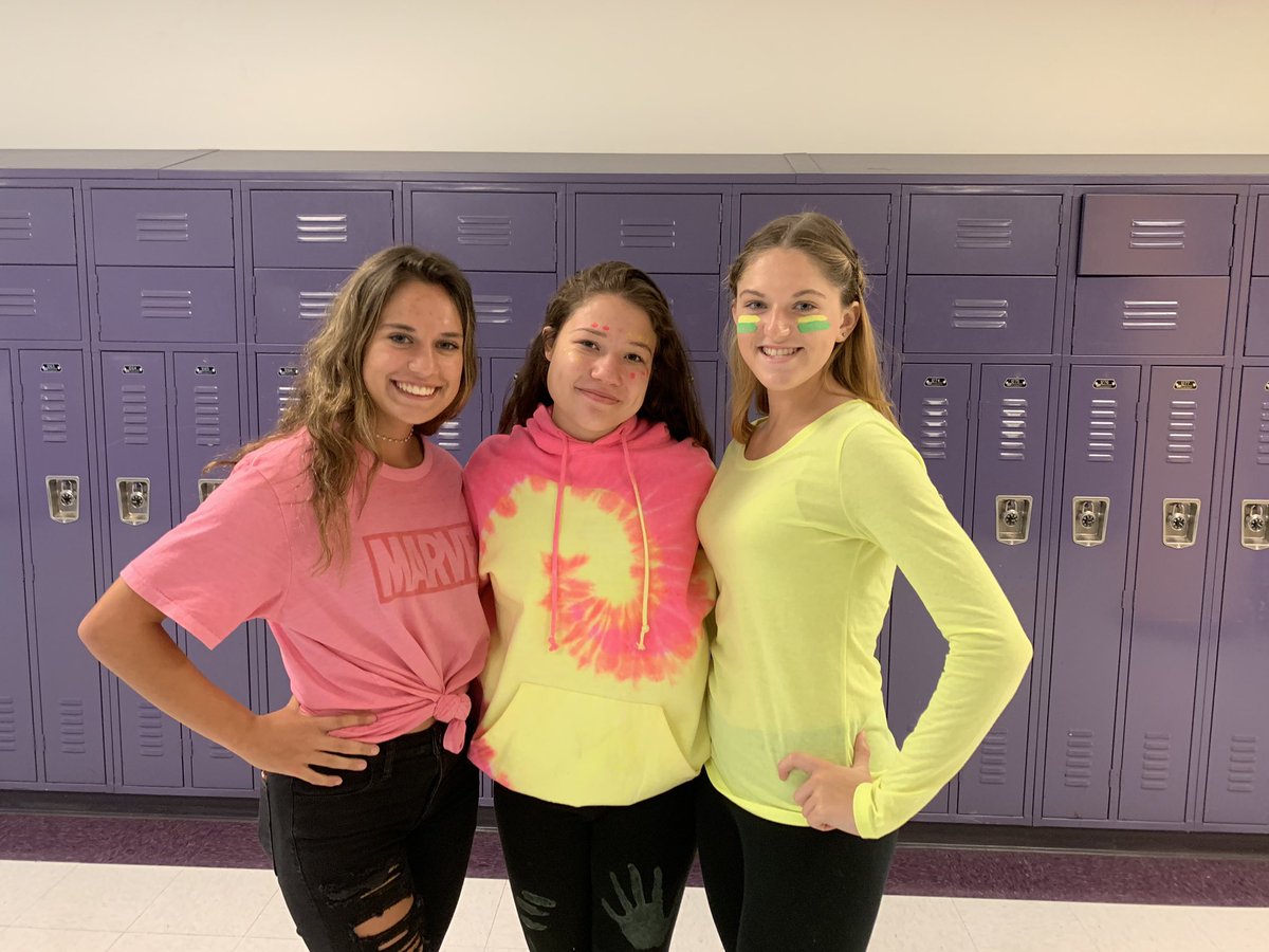Neon day attire is 💯#spiritweek #neonday #RAMSpride