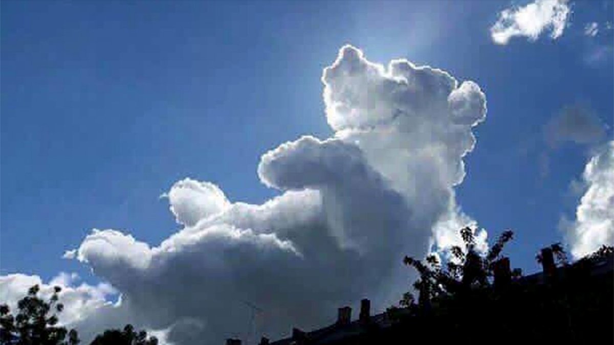 yosepdwik's tweet image. It is assumed that cloud pattern is formed simply by the random forces of wind and air currents. Based on this assumption, what do you think about these clouds? #StatisticalMethods #HypothesisTesting