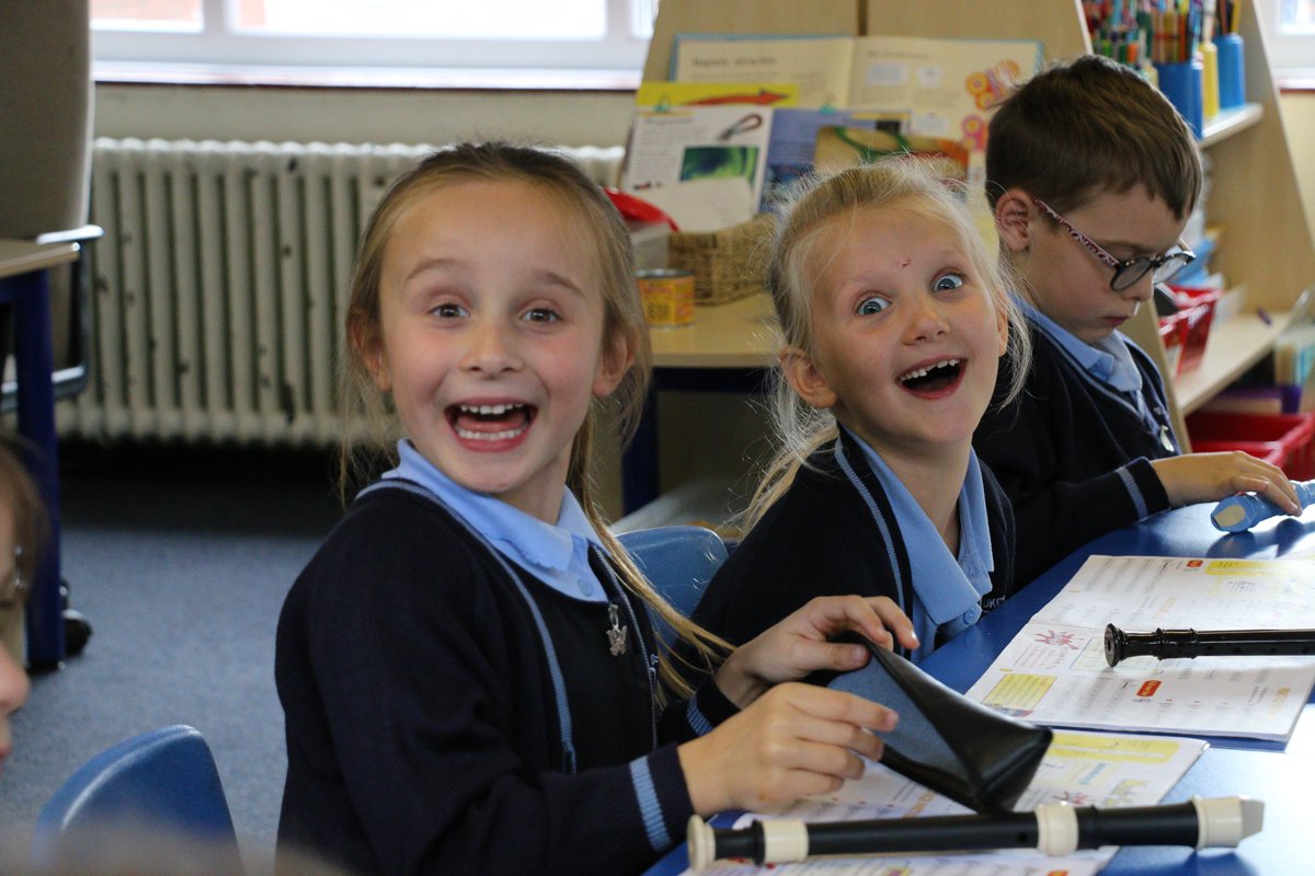 FormbyStLukes's tweet photo. Year 2 Recorder Club had another great lunchtime session with Mrs Caple.  The group are making great progress and learned their second note: A!  Mrs Caple also taught the group some basic music theory - semibreves, minims and crotchets! Wow! #rockingrecorders #recordersrock 😎🎼 https://t.co/7O90Bwz4EI