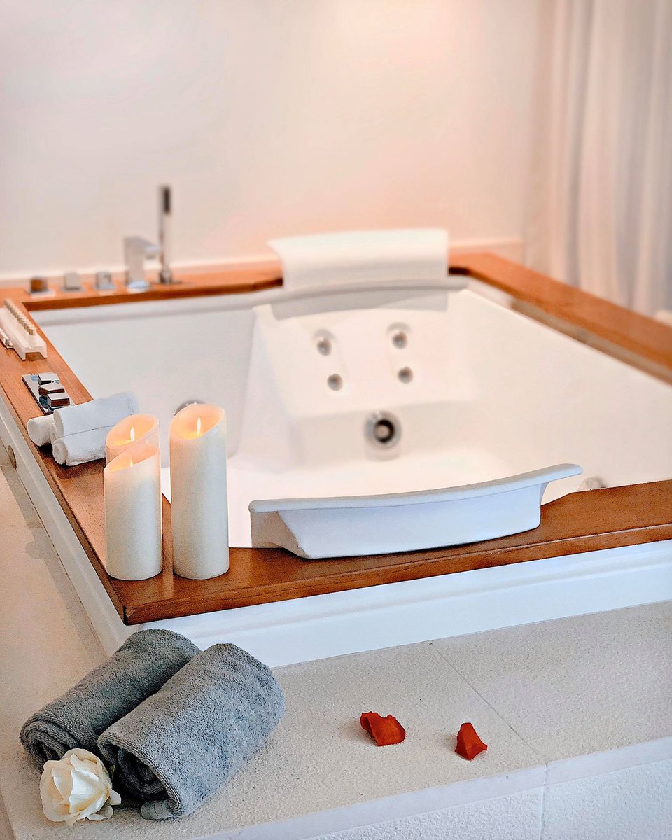 FairmontMC's tweet photo. Discover luxury made skincare in the heart of Monte Carlo at the @CarolJoyMonteCarlo Spa, Fairmont Monte Carlo.
#Caroljoymontecarlo #CarolJoyFairmontMonteCarlo #Spamonaco #FairmontMonaco #FairmontMonteCarlo #FairMonteCarlo #Accorhotels #FairmontHotels #VisitMonaco
@FairmontHotels https://t.co/NvxaEjwsN6