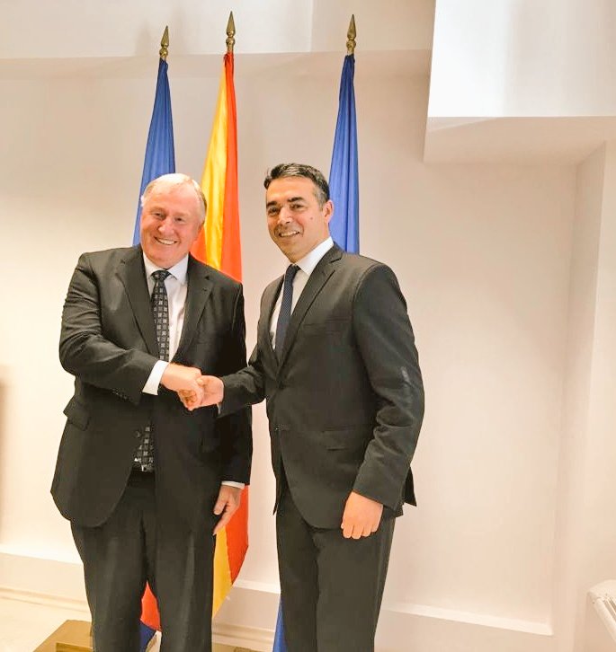 CoR_President's tweet image. Pleasure to meet Minister @Dimitrov_Nikola today: cross-border cooperation,  decentralisation &amp;amp; municipal reform  high on #NorthMacedonia's agenda, more positive signs of commitment to opening #EUaccessiontalks