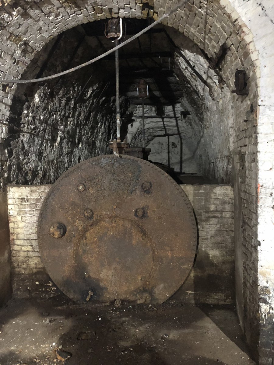 savegrangelido's tweet photo. Thanks to #SaveMargateLido for a fascinating tour to see the incredible history of Victorian bathing on the site way before the 1930s lido. There was a spa with ‘innovative’ treatments, an indoor pool and private access to the beach by horse and cart. Another campaign to support! https://t.co/eaZw0LrhSS